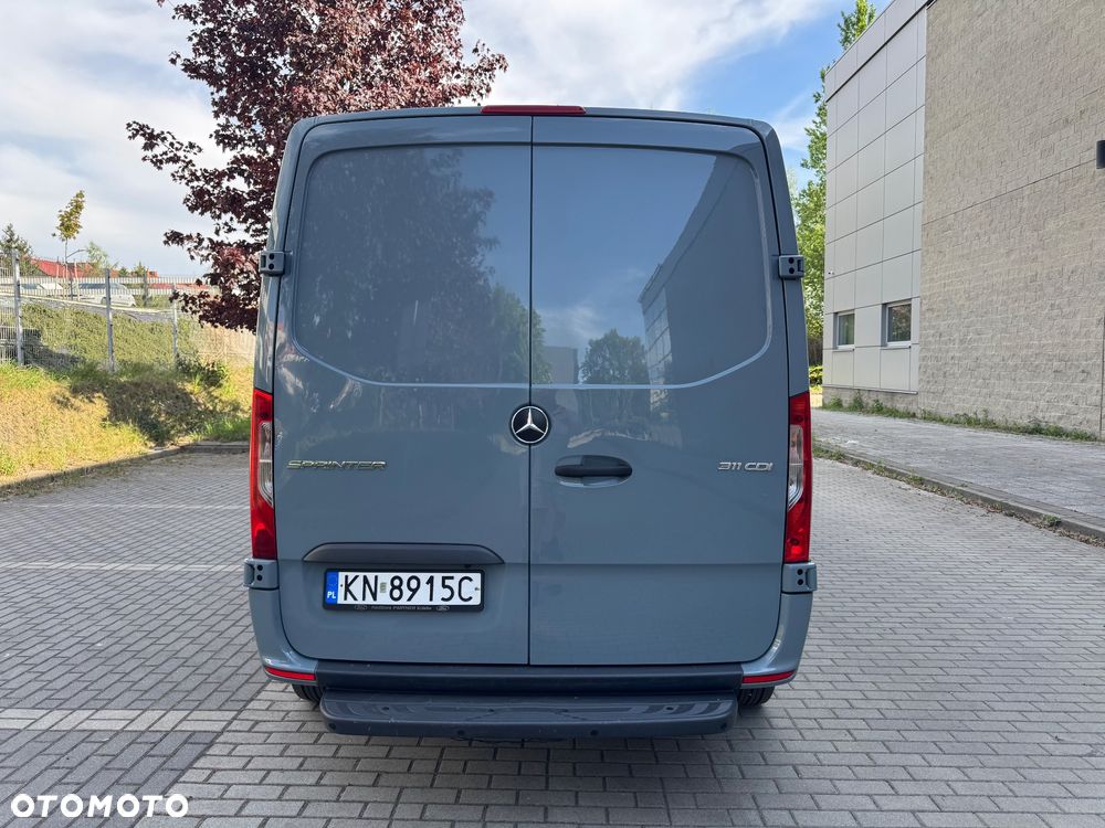 Mercedes-Benz Sprinter - 17