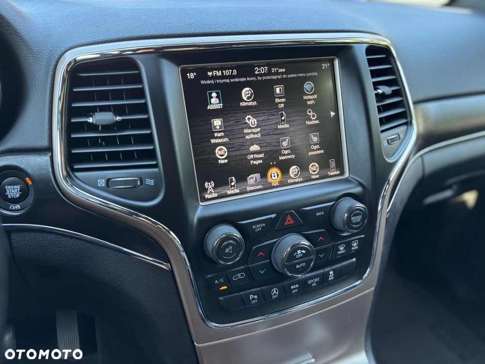 Jeep Grand Cherokee - 31