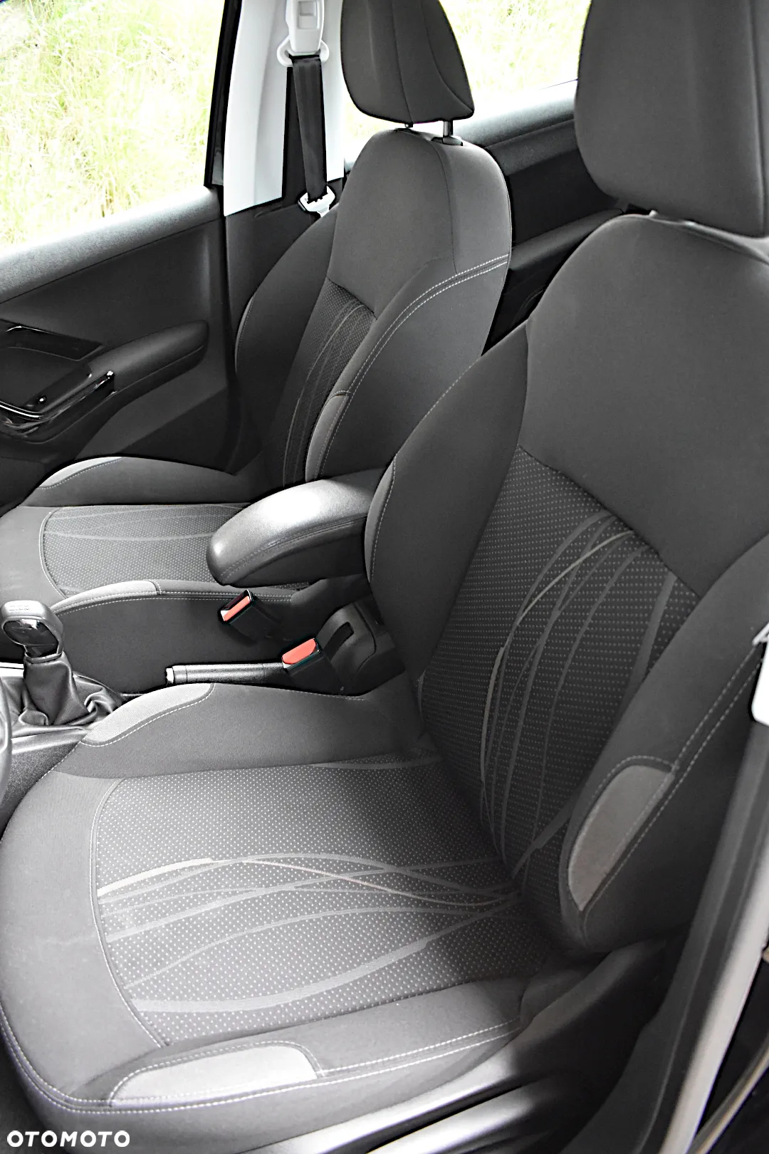 Peugeot 208 Blue-HDi 100 Stop&Start Allure - 6