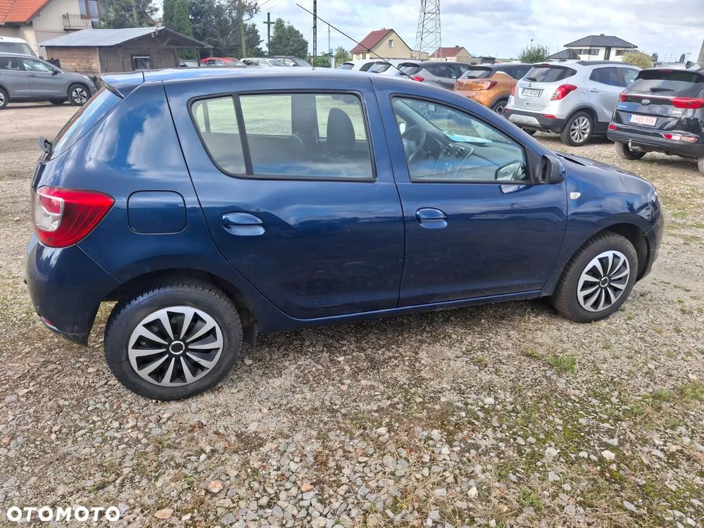 Dacia Sandero - 6
