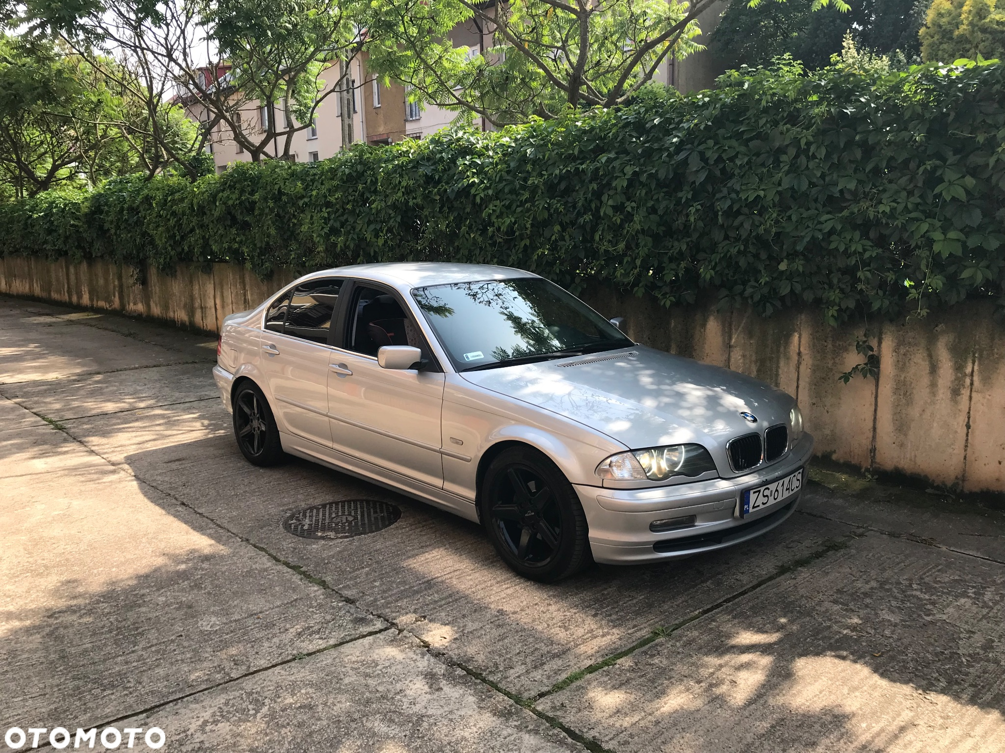 BMW Seria 3 323i - 2