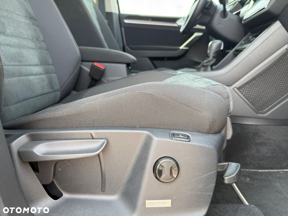 Volkswagen Touran 2.0 TDI BMT Highline DSG - 25