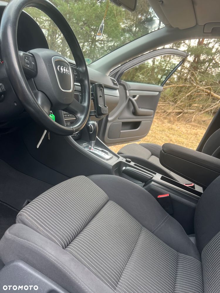 Audi A4 Limousine - 29