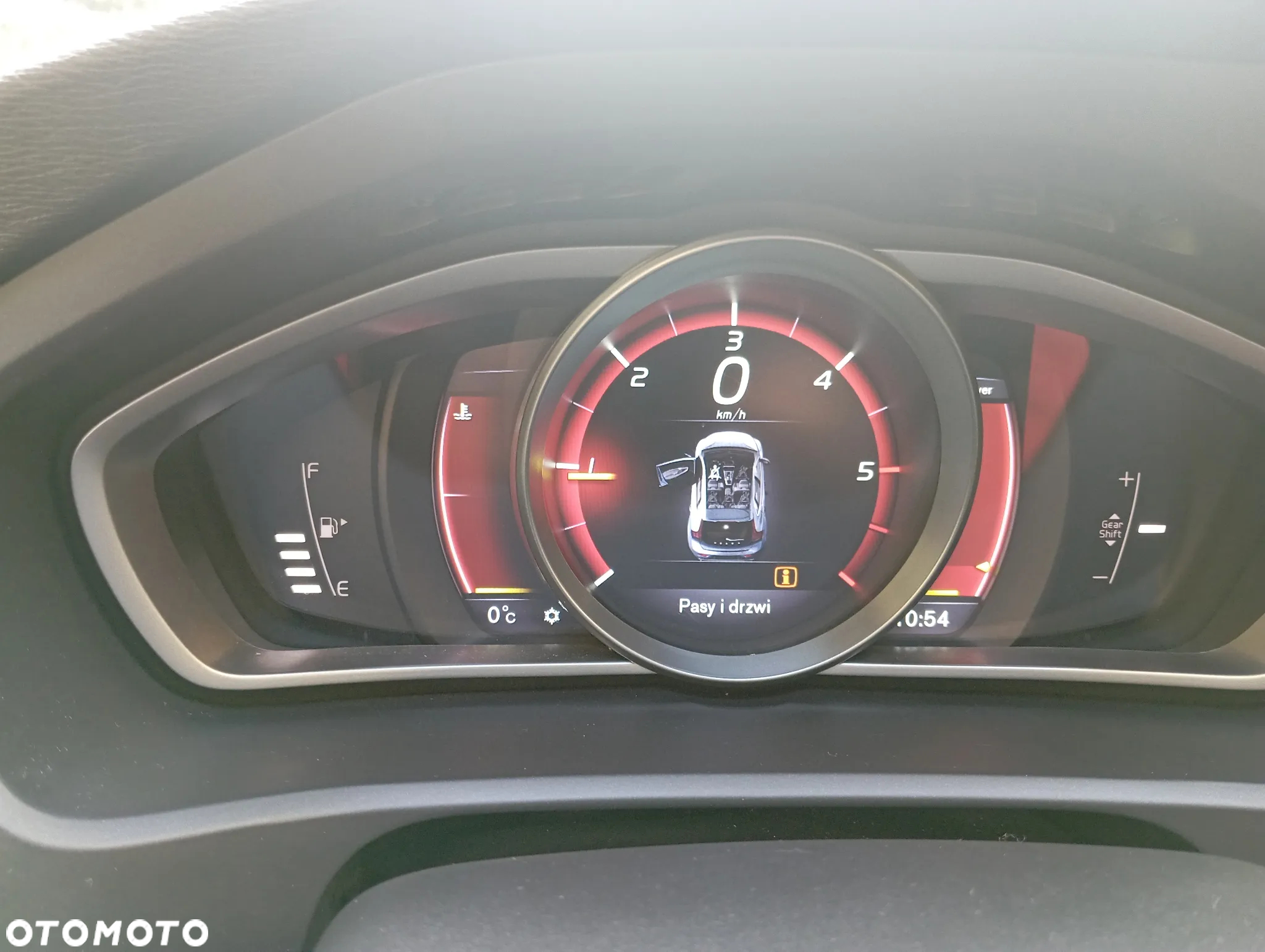 Volvo V40 D2 Drive-E R-Design Momentum - 7