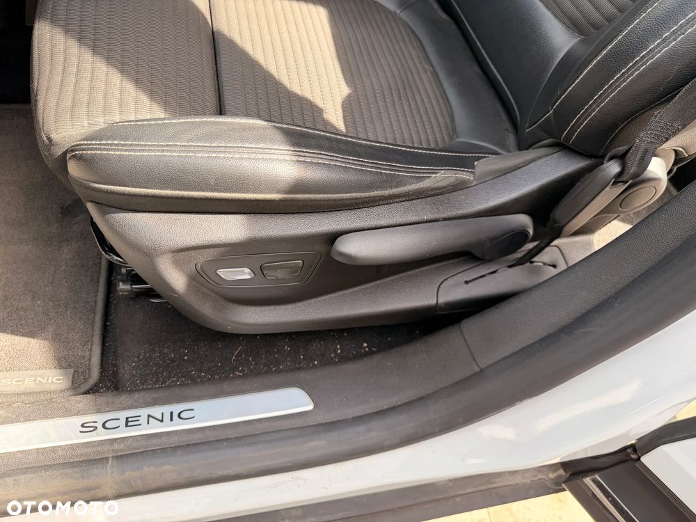 Renault Grand Scenic TCe 140 GPF BUSINESS EDITION - 21