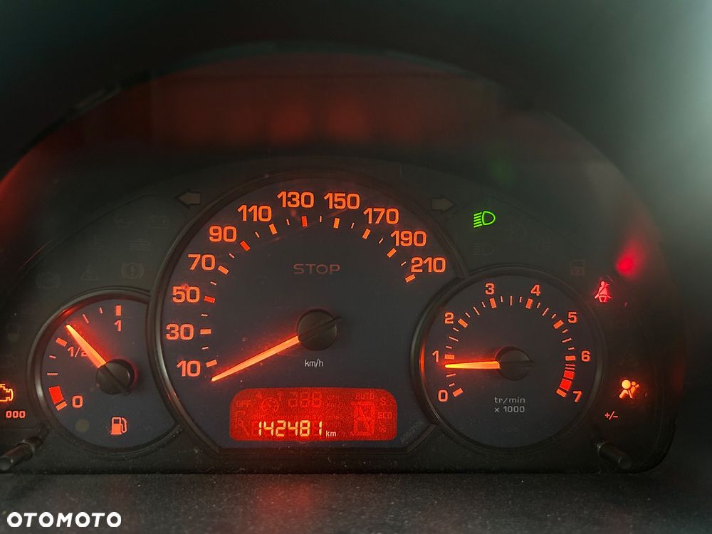 Peugeot 1007 2005 photo 5