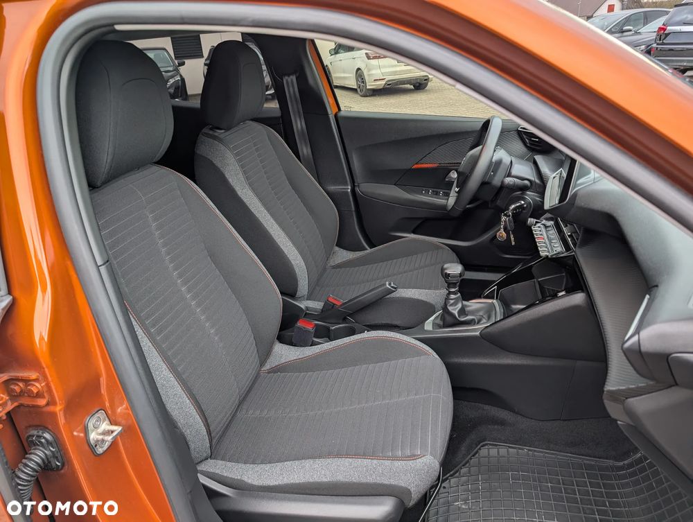 Peugeot 2008 PureTech 130 Allure Pack - 24