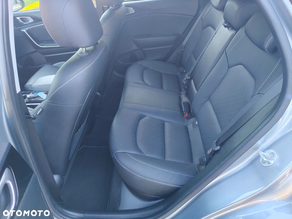Kia XCeed 1.6 T-GDI Prestige Line DCT - 10