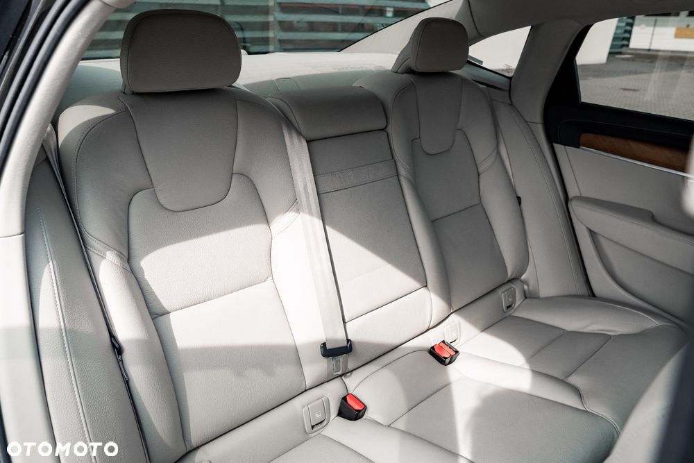 Volvo S90 D5 SCR AWD Inscription - 33