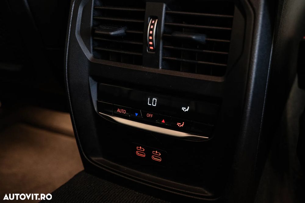 BMW Seria 3 318d Aut. - 28