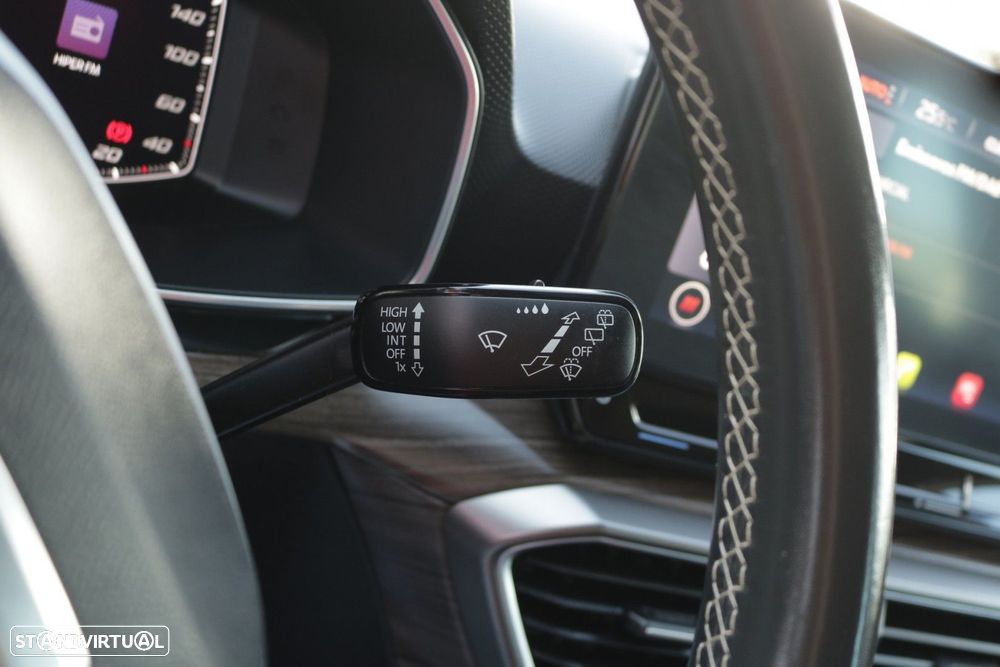 SEAT Leon 1.4 e-Hybrid Xcellence DSG - 39