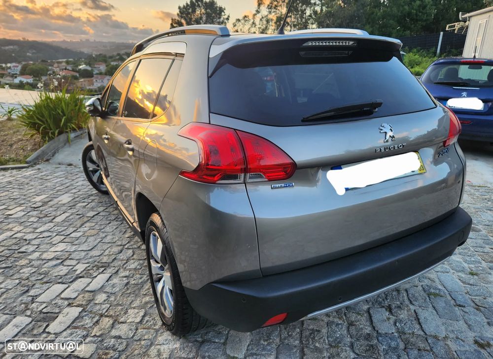 Peugeot 2008 1.6 BlueHDi Style - 6