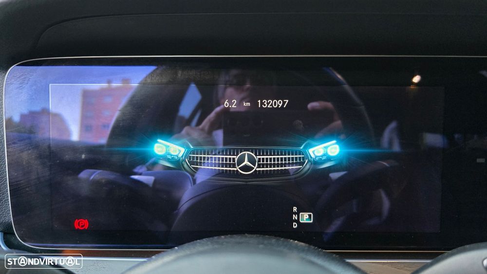 Mercedes-Benz E 220 d Exclusive Line - 21