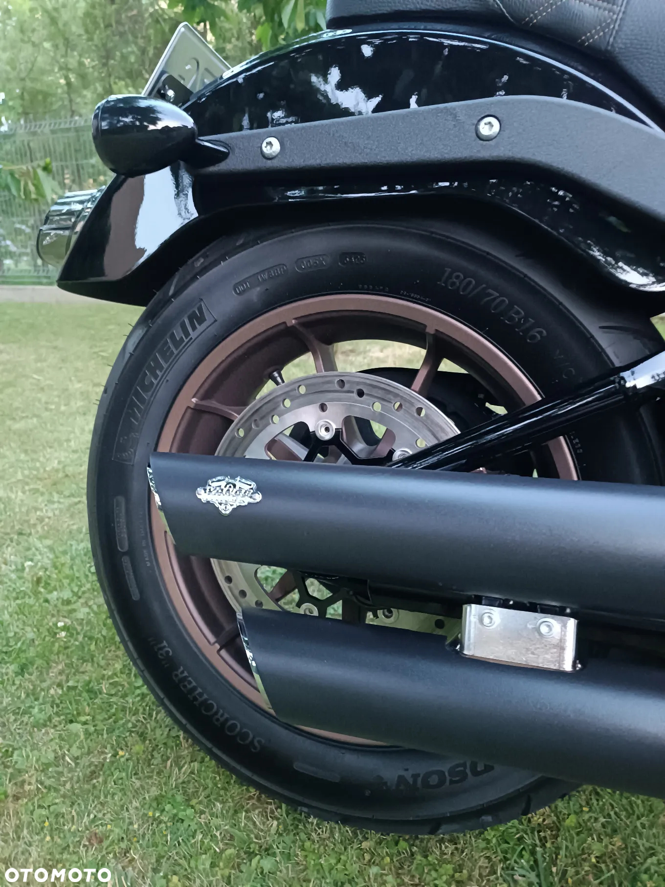 Harley-Davidson Softail Low Rider - 11
