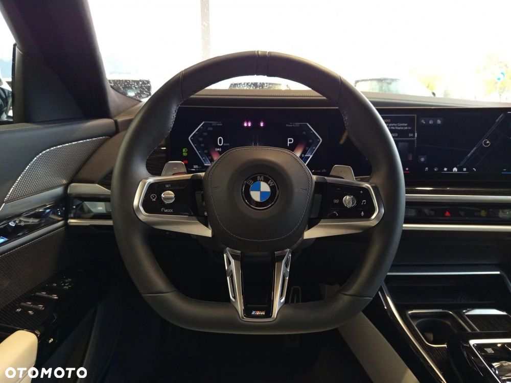 BMW Seria 7 - 12