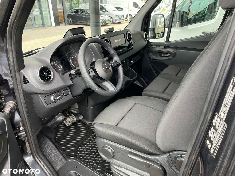 Mercedes-Benz Sprinter 519 CDI OM654 - 12