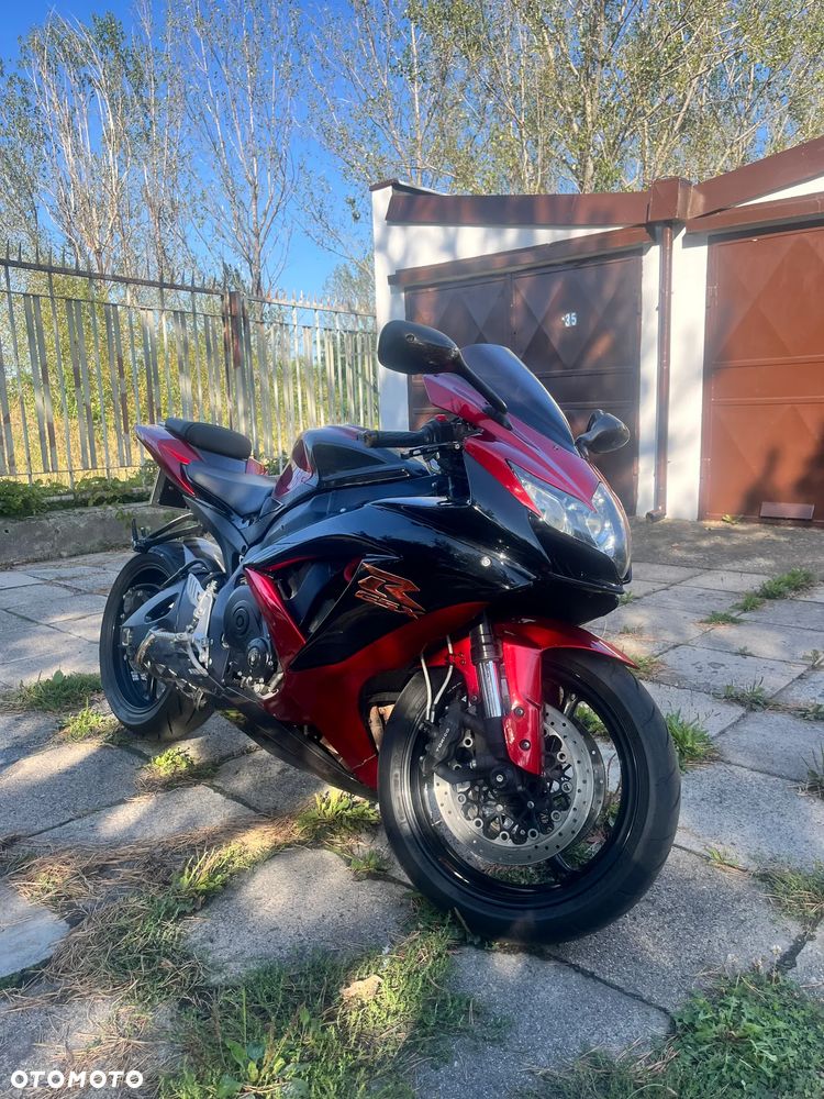 Suzuki GSX-R - 1