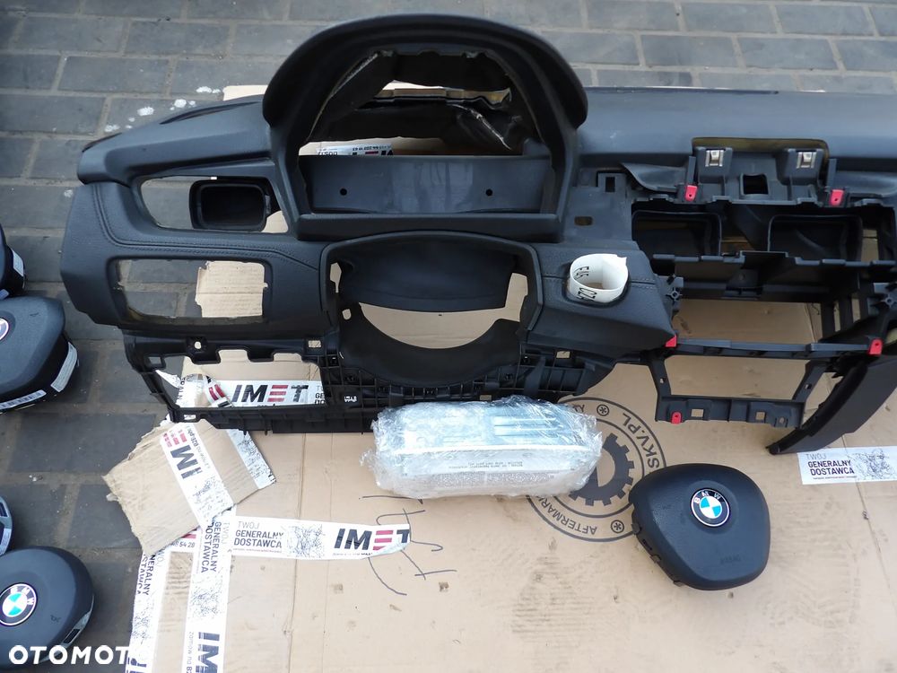 BMW - F45,F46 - DESKA ROZDZIELCZA - KONSOLA - KOKPIT - POD HEADUP - POD NAWIGACJE - PODUSZKA KIEROWCY I PASAŻERA - DOPŁATA DO PASÓW - DEMONTAŻ - ORYGINAŁ - 2
