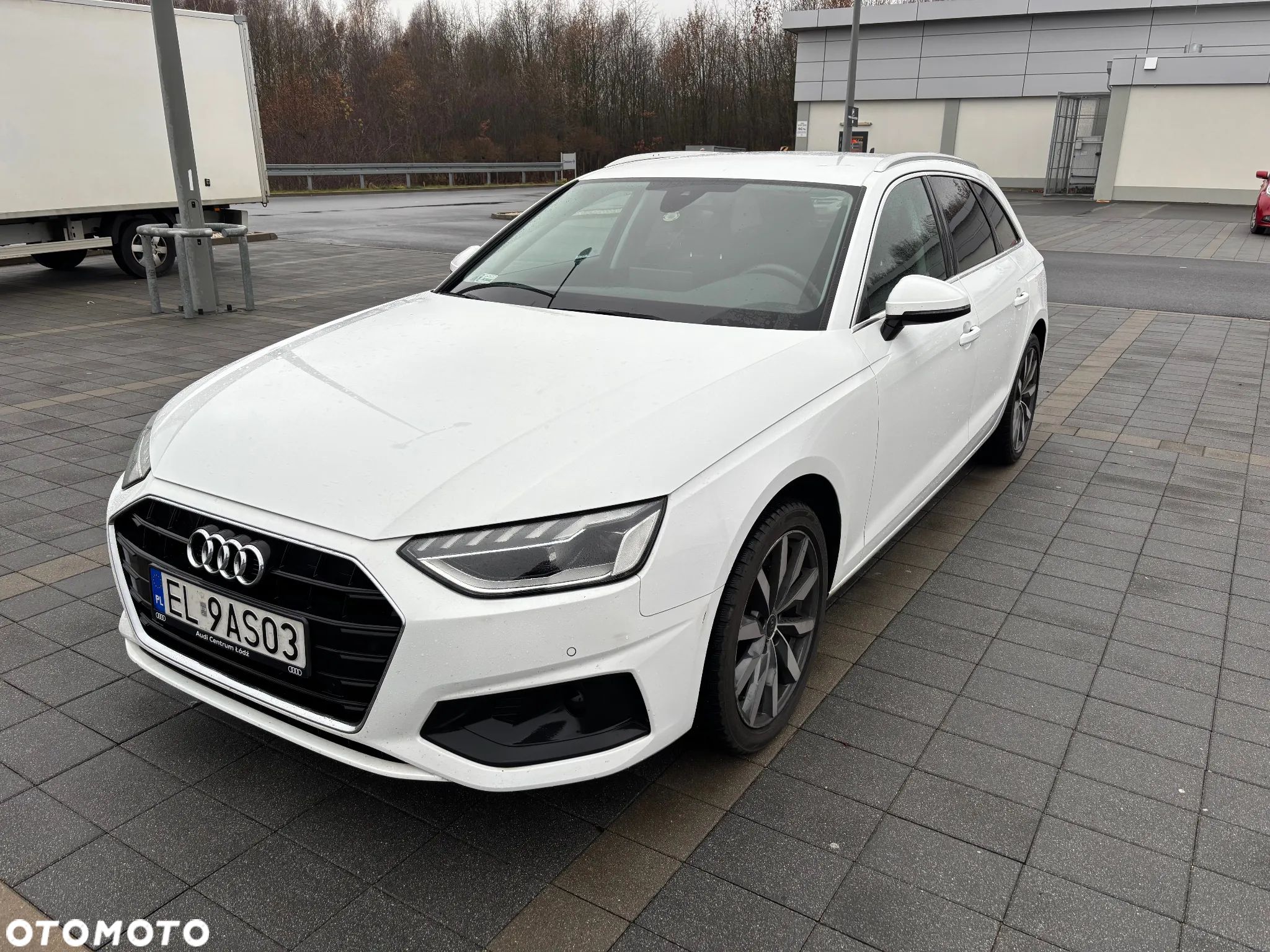 Audi A4 - 1