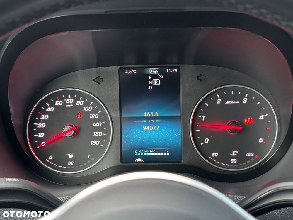 Mercedes-Benz Sprinter - 17
