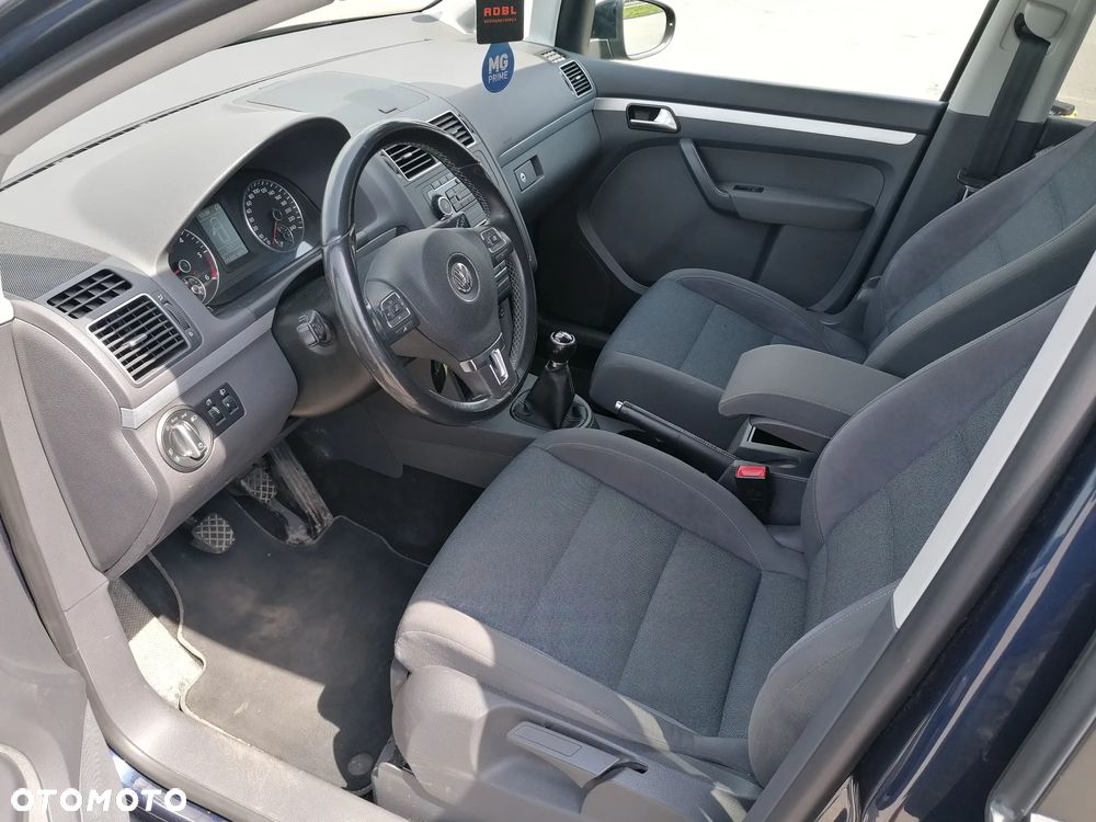 Volkswagen Touran 1.6 TDI DPF STYLE - 16