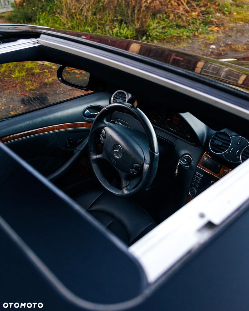 Mercedes-Benz CLK - 21