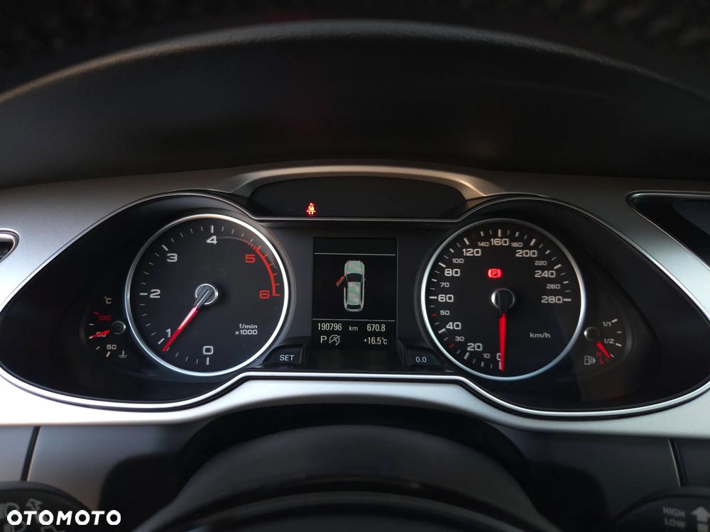 Audi A4 Avant 2.0 TDI DPF clean diesel quattro S tronic S line Sportpaket - 20