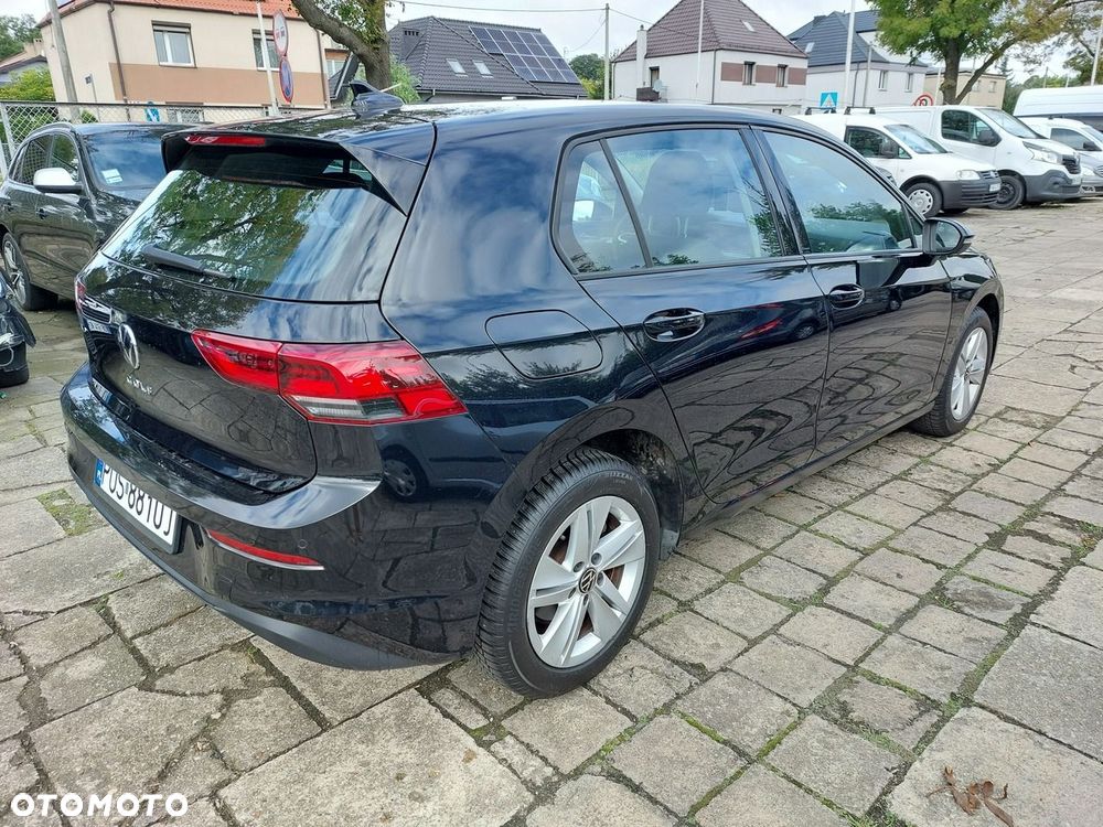Volkswagen Golf - 6