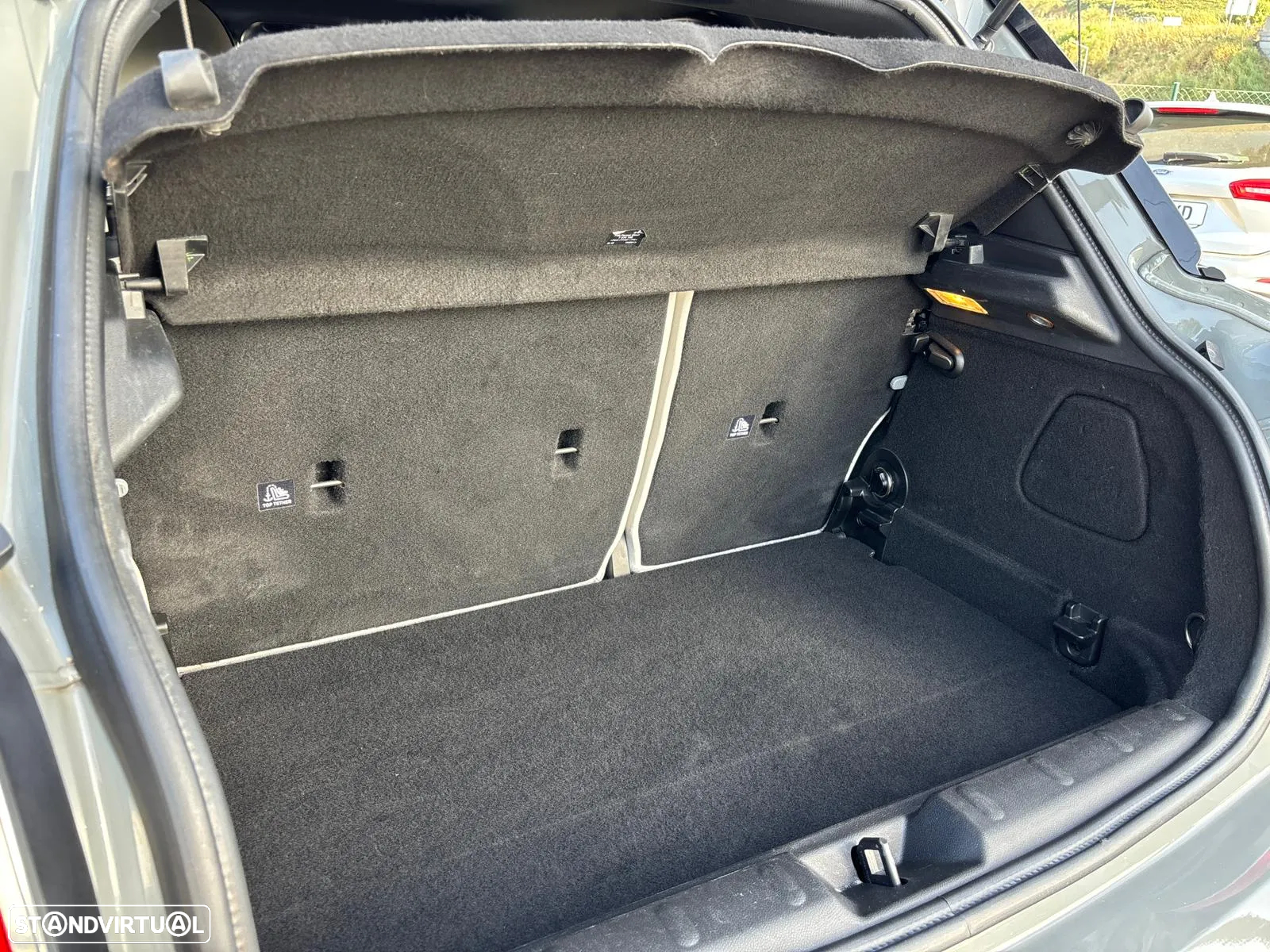 MINI 5 Portas Cooper D - 31