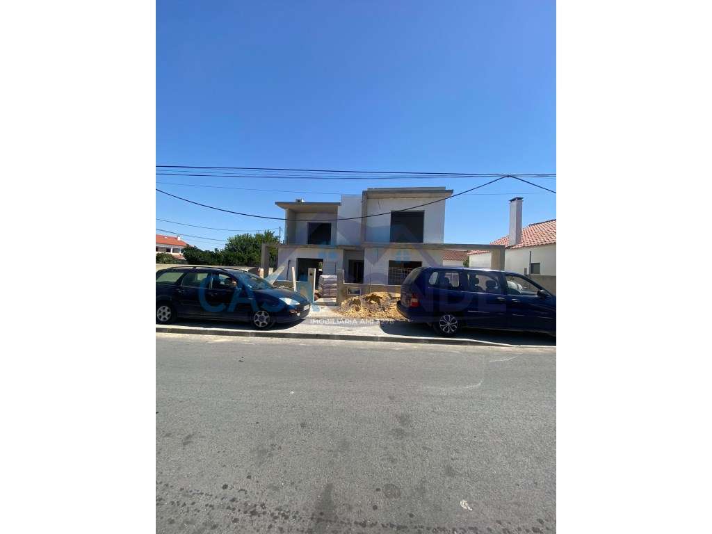 Moradia Isolada V4 Duplex c/Piscina - Grande imagem: 3/49