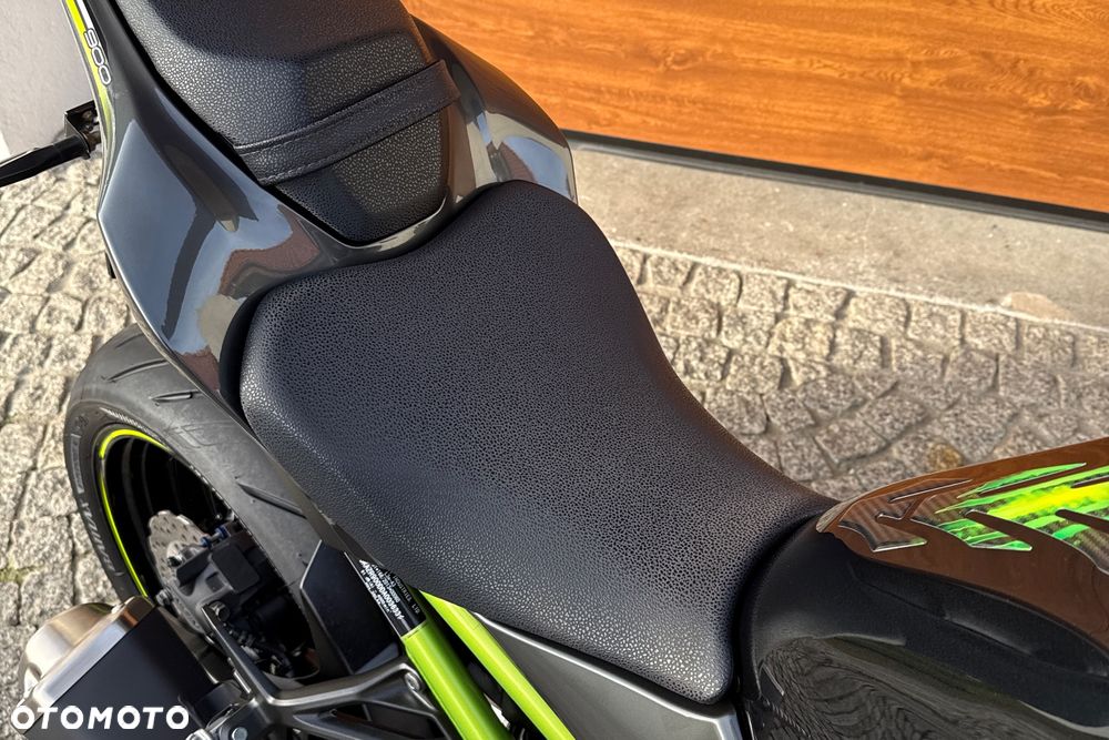 Kawasaki Z 900 - 22