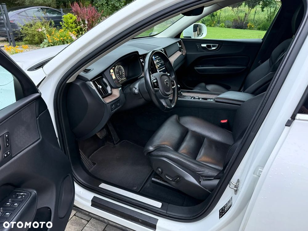 Volvo XC 60 D4 SCR AWD Inscription - 5