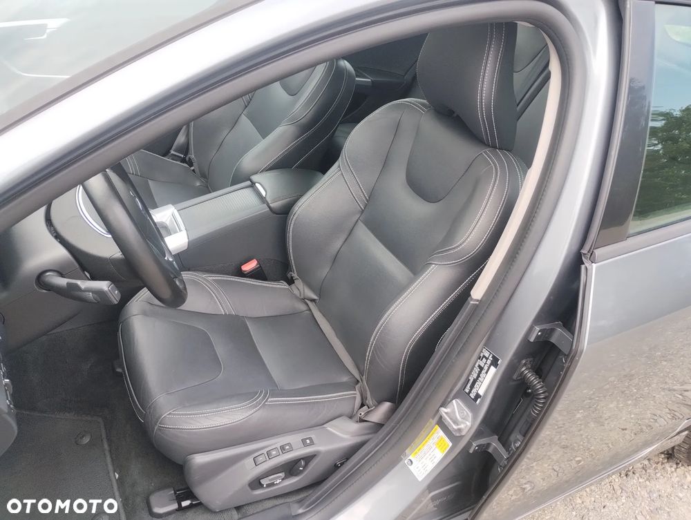 Volvo V60 - 11