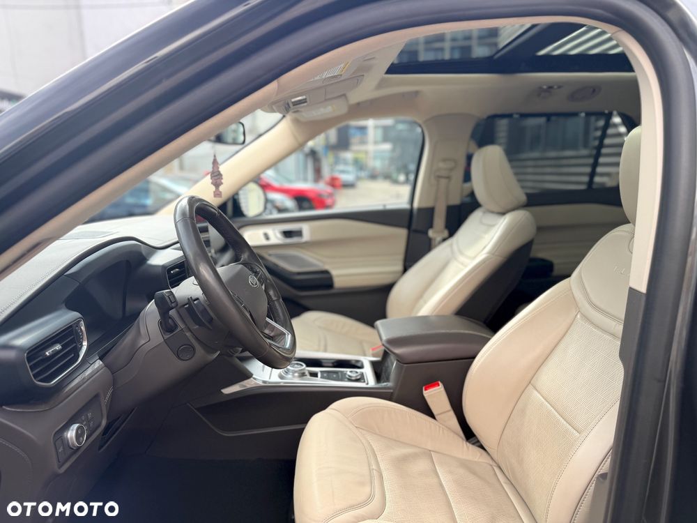 Ford Explorer EcoBoost Plug-in Hybrid ST-LINE - 10