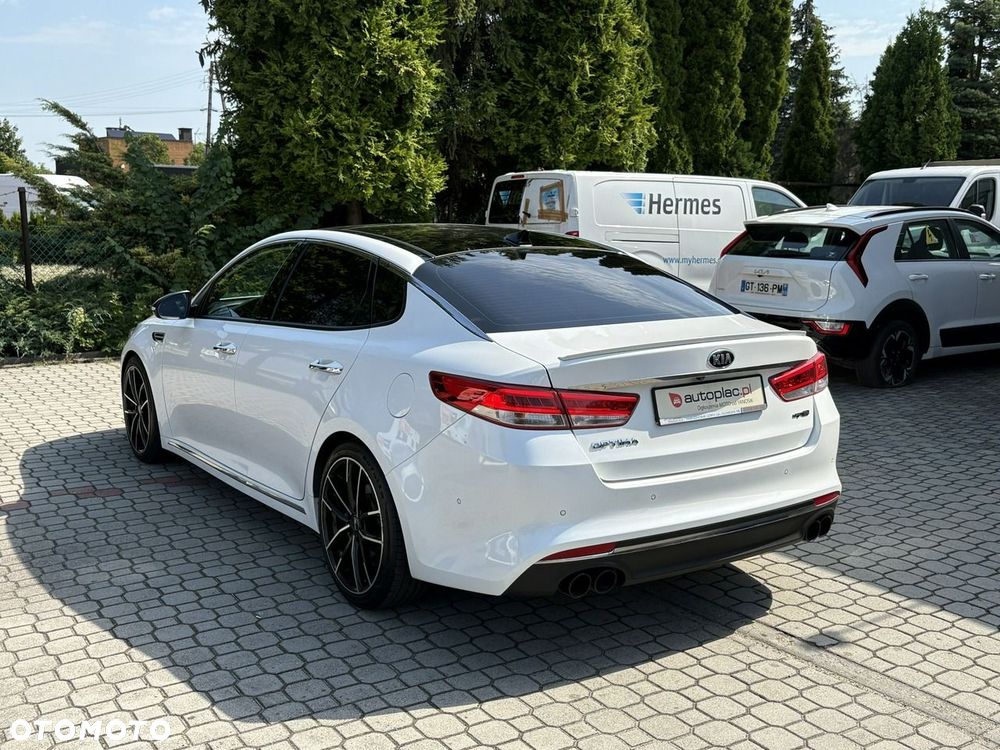 Kia Optima - 7