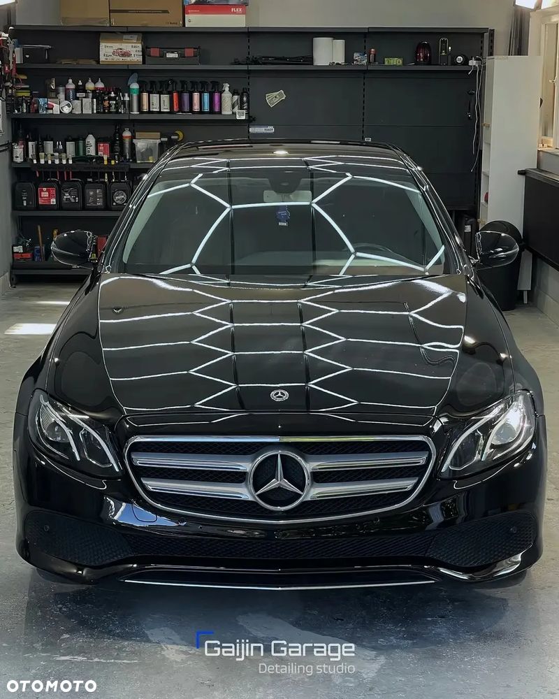 Mercedes-Benz Klasa E 220 d 4-Matic Business Edition 9G-TRONIC - 3