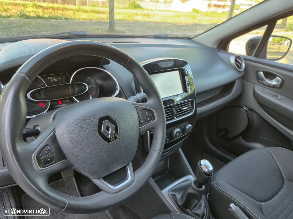Renault Clio Sport Tourer 0.9 TCe Limited Edition - 31