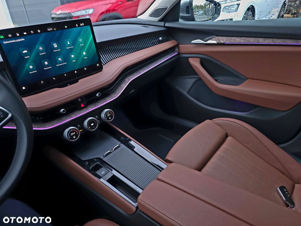 Skoda Superb 1.5 TSI mHEV L&K DSG - 22