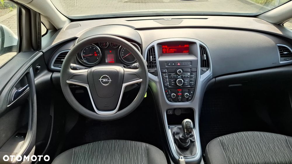 Opel Astra - 11