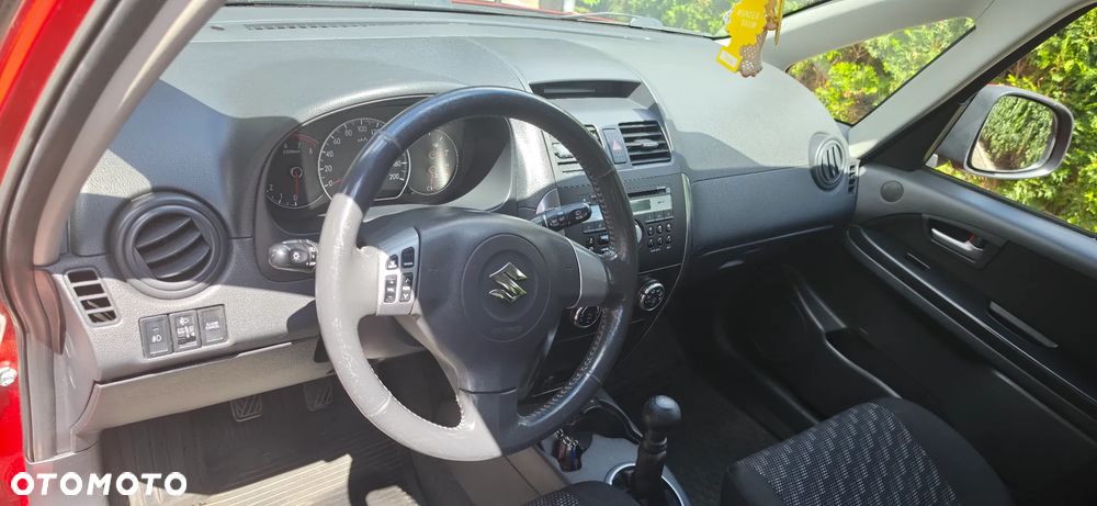 Suzuki SX4 1.6 VVT 4x2 Comfort Dance - 8
