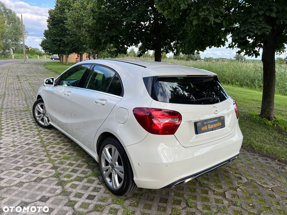Mercedes-Benz Klasa A 200 7G-DCT Activity Edition - 3