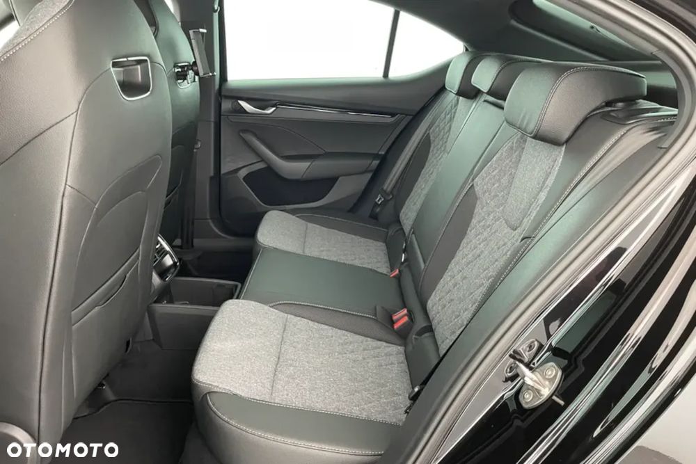 Skoda Octavia 1.5 TSI mHEV Sportline DSG - 26