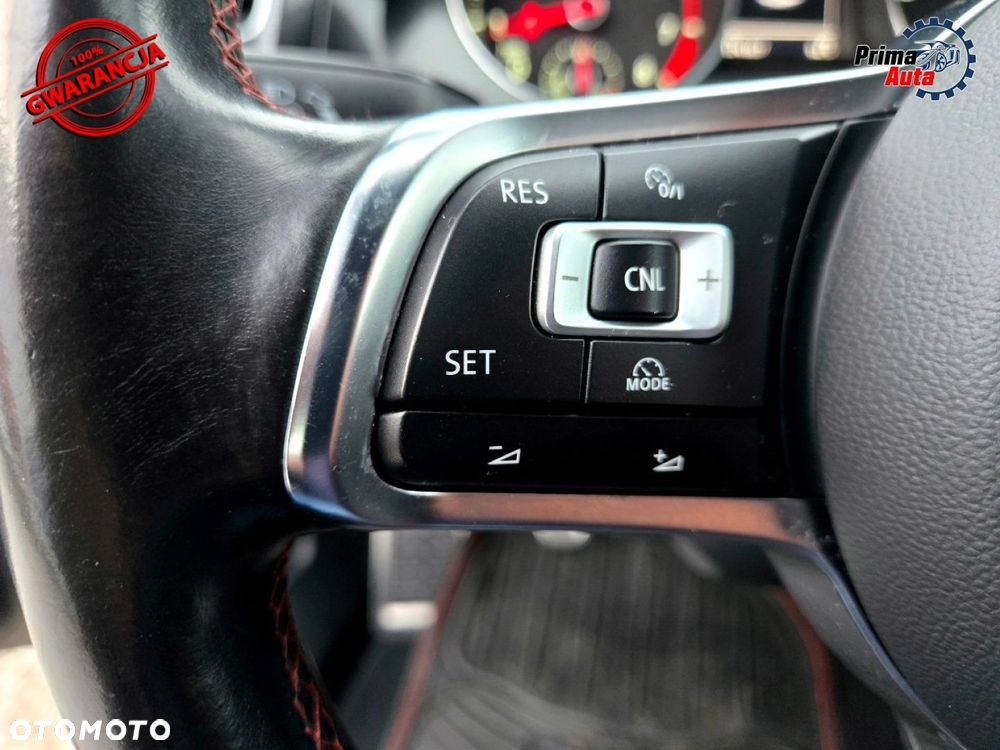 Volkswagen Golf - 20