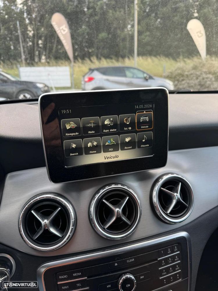 Mercedes-Benz CLA 180 d Shooting Brake AMG Line - 20