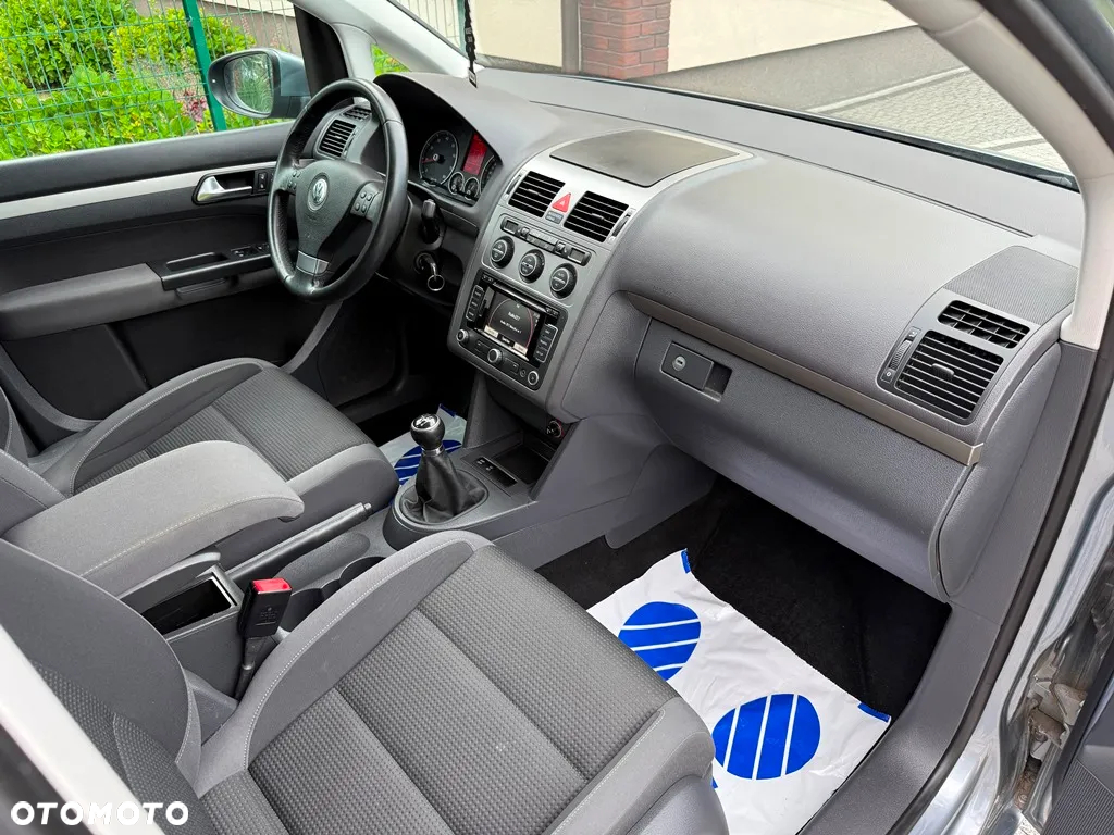 Volkswagen Touran 1.4 TSI Comfortline - 6