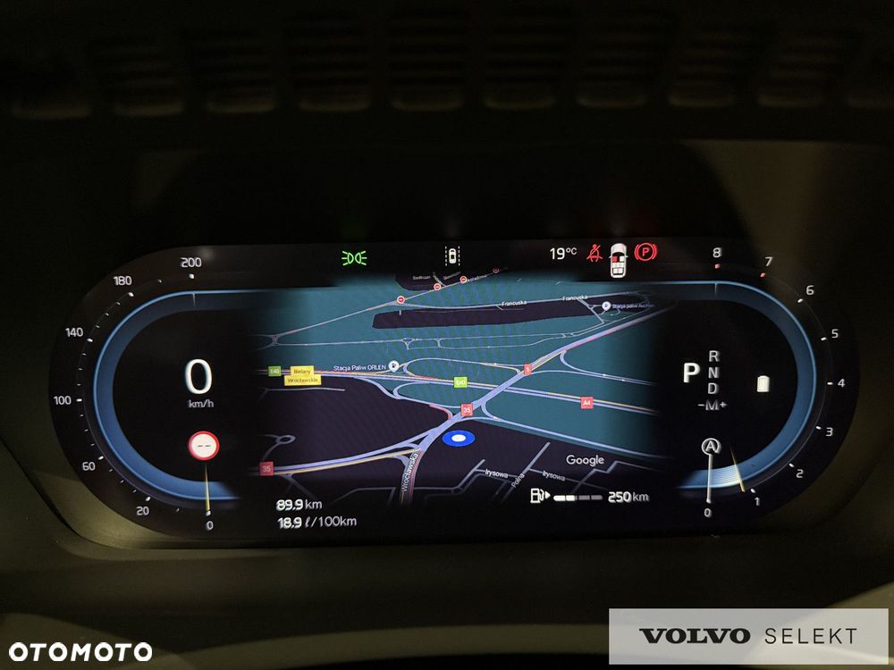 Volvo XC 90 - 30