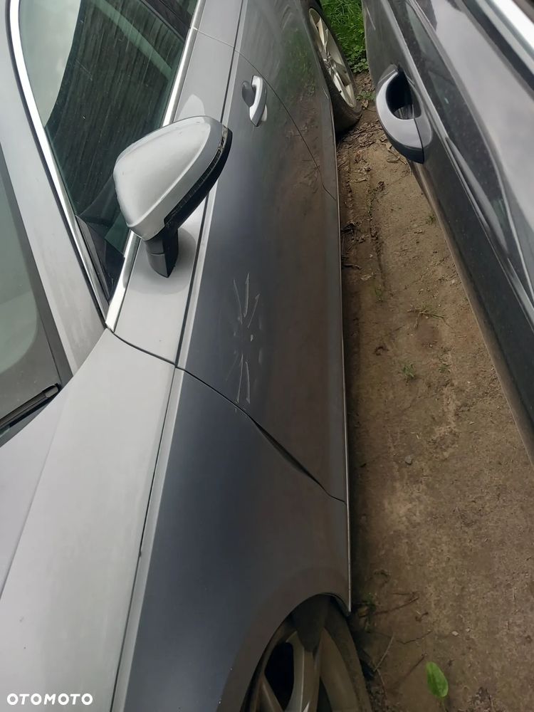 Drzwi klapa błotnik cwiartka A4 B9 - 4