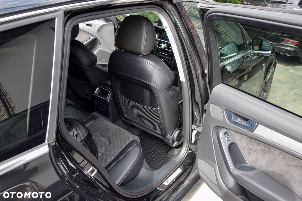 Audi A4 Avant 3.0 TDI Quattro - 11