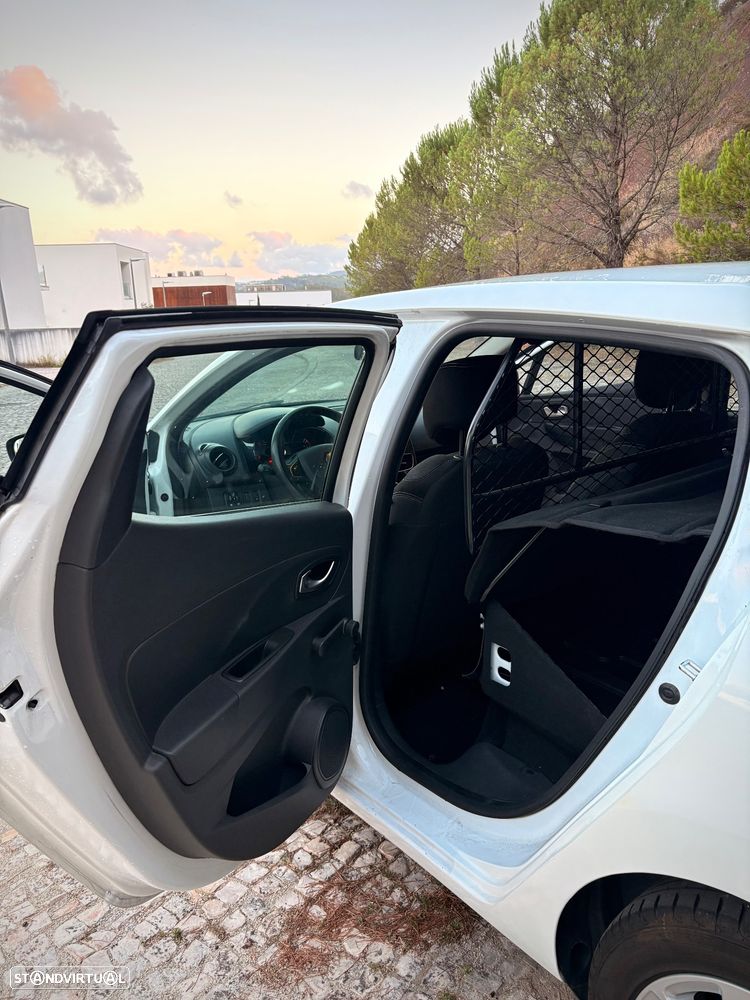 Renault Clio - 28