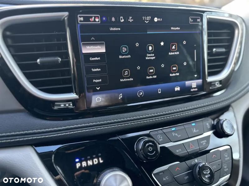 Chrysler Pacifica - 16